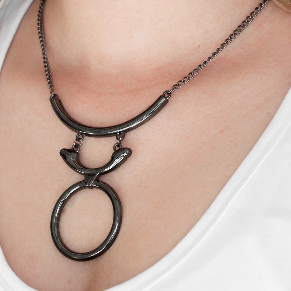 Paparazzi Jewelry Accessories - Walk Like An Egyptian - Black Necklace - Vintage